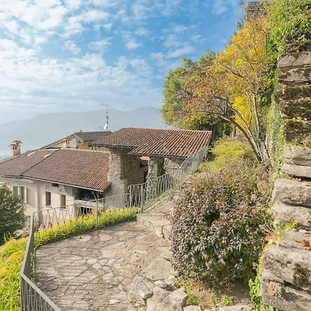 Torre Di Palanzo With Magnificent View By Rent Villa *