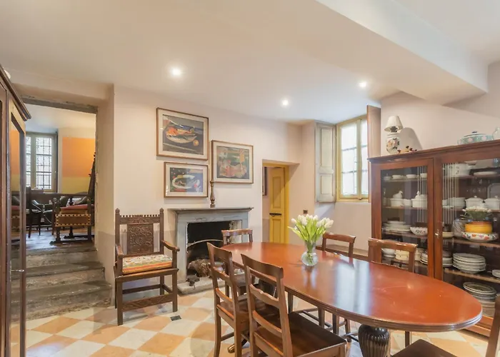 Torre Di Palanzo With Magnificent View By Rent Faggeto Lario