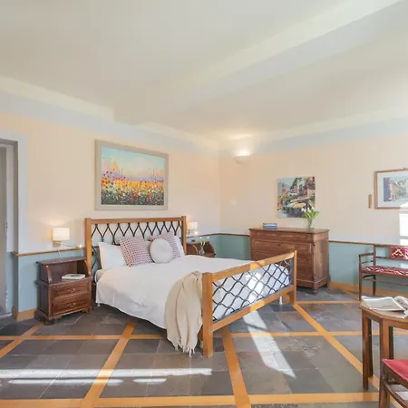 Torre Di Palanzo With Magnificent View By Rent Villa